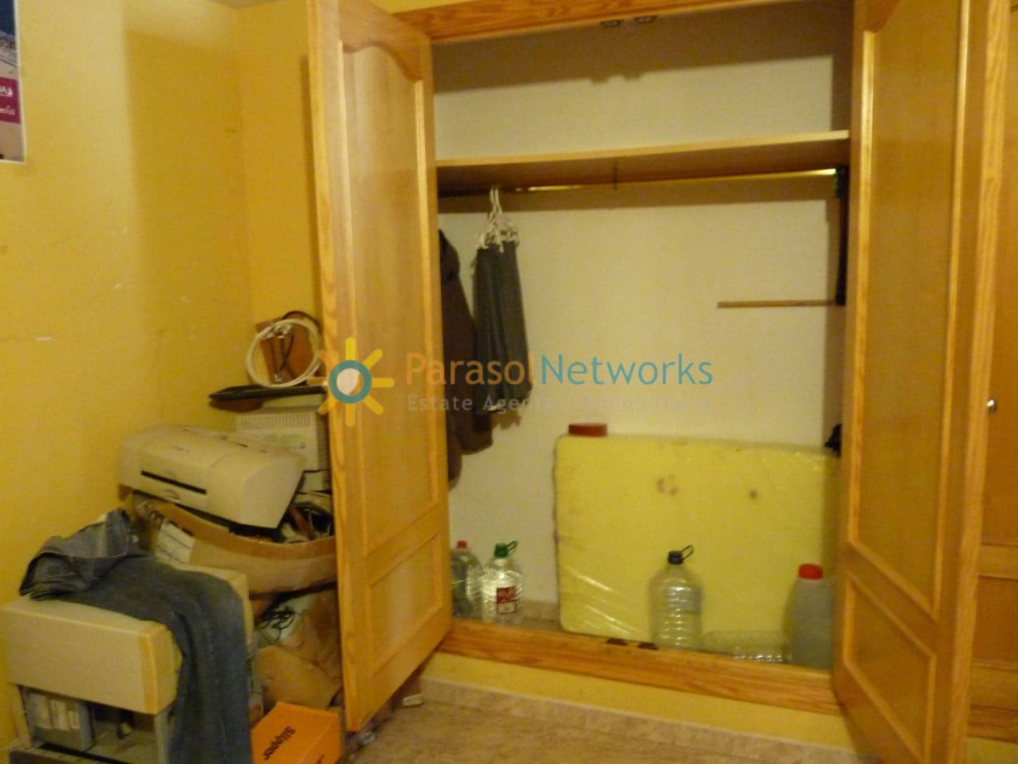 Negocio de 2 habitaciones en Gandia en venta - 137.000 € (Ref: 9525736)