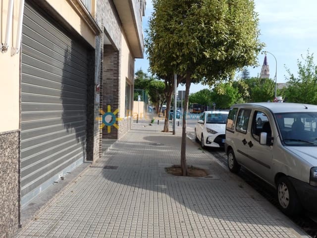 Negocio de 2 habitaciones en Gandia en venta - 137.000 € (Ref: 9525736)