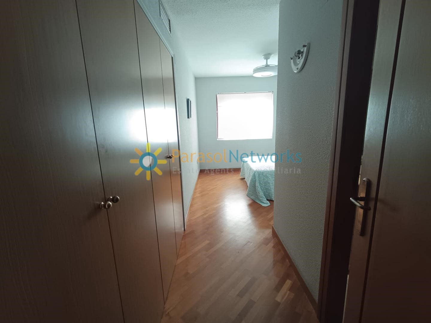 4 bedroom Apartment for rent in Gandia - € 850 (Ref: 9529112)