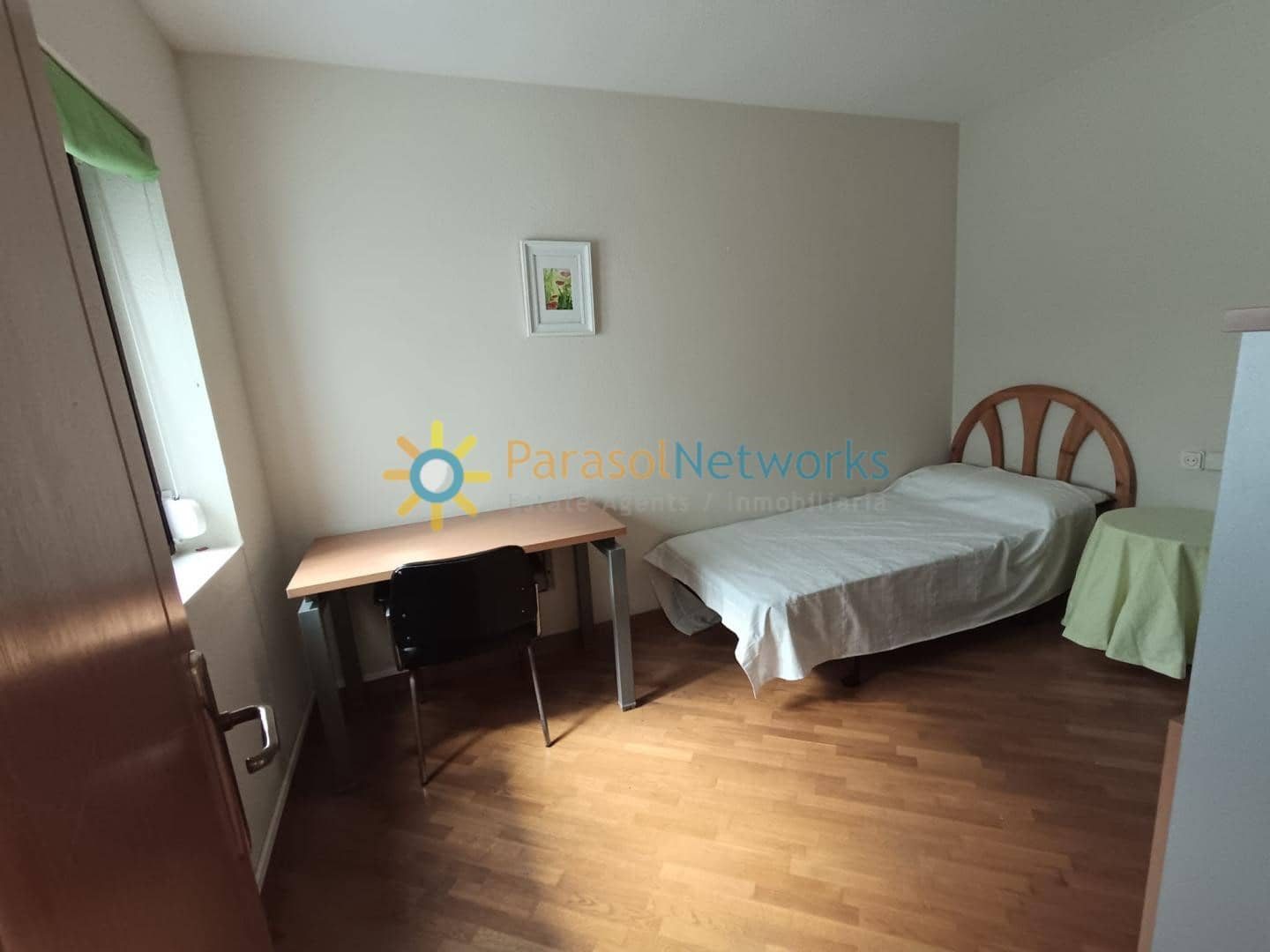 4 bedroom Apartment for rent in Gandia - € 850 (Ref: 9529112)