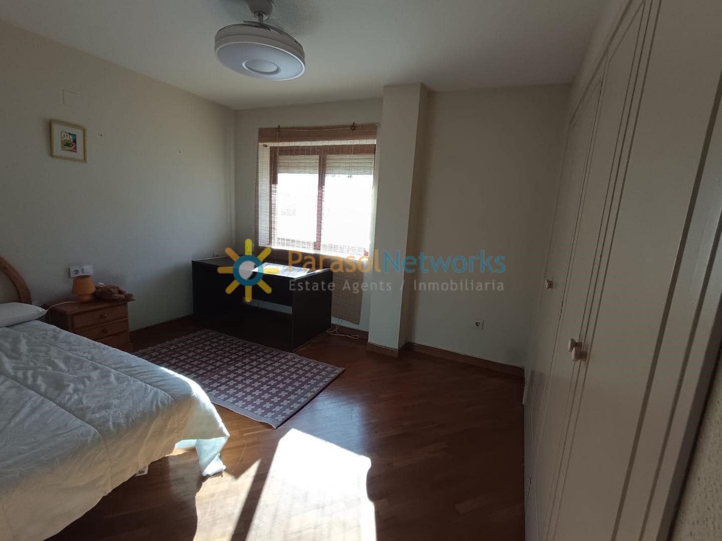 4 bedroom Apartment for rent in Gandia - € 850 (Ref: 9529112)