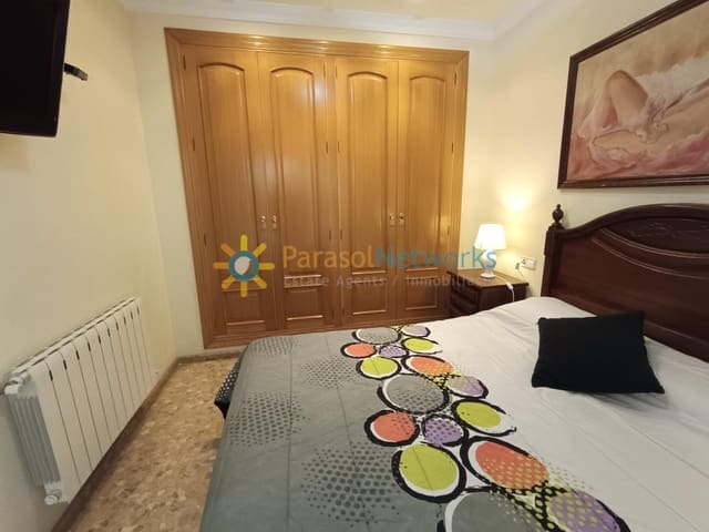 3 bedroom Apartment for rent in Oliva Playa, Oliva - € 700 (Ref: 9532003)