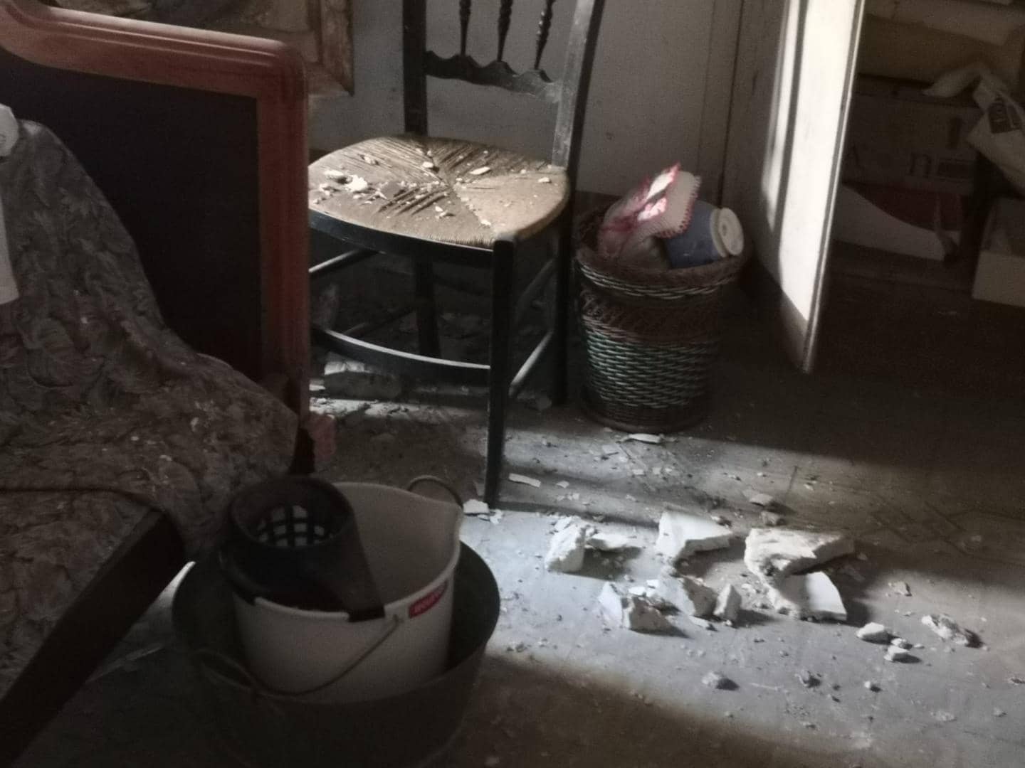 5 soveværelse Byhus til salg i L'Olleria - € 70.000 (Ref: 9542740)