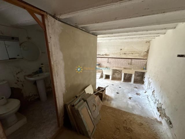 8 bedroom Townhouse for sale in Sumacàrcer - € 98,000 (Ref: 9544411)