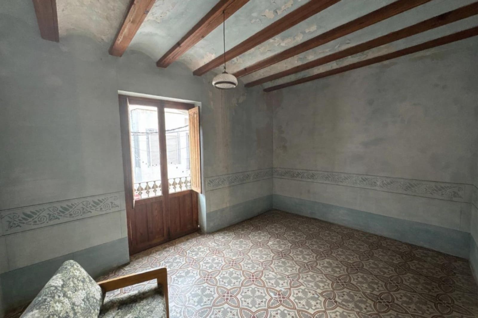 8 bedroom Townhouse for sale in Sumacarcer - € 98,000 (Ref: 9544411)