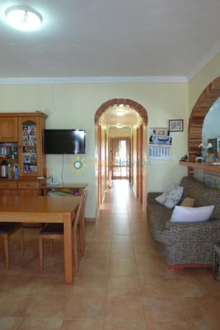 4 camera da letto Villa in vendita in Oliva con garage - 285.000 € (Rif: 9544425)