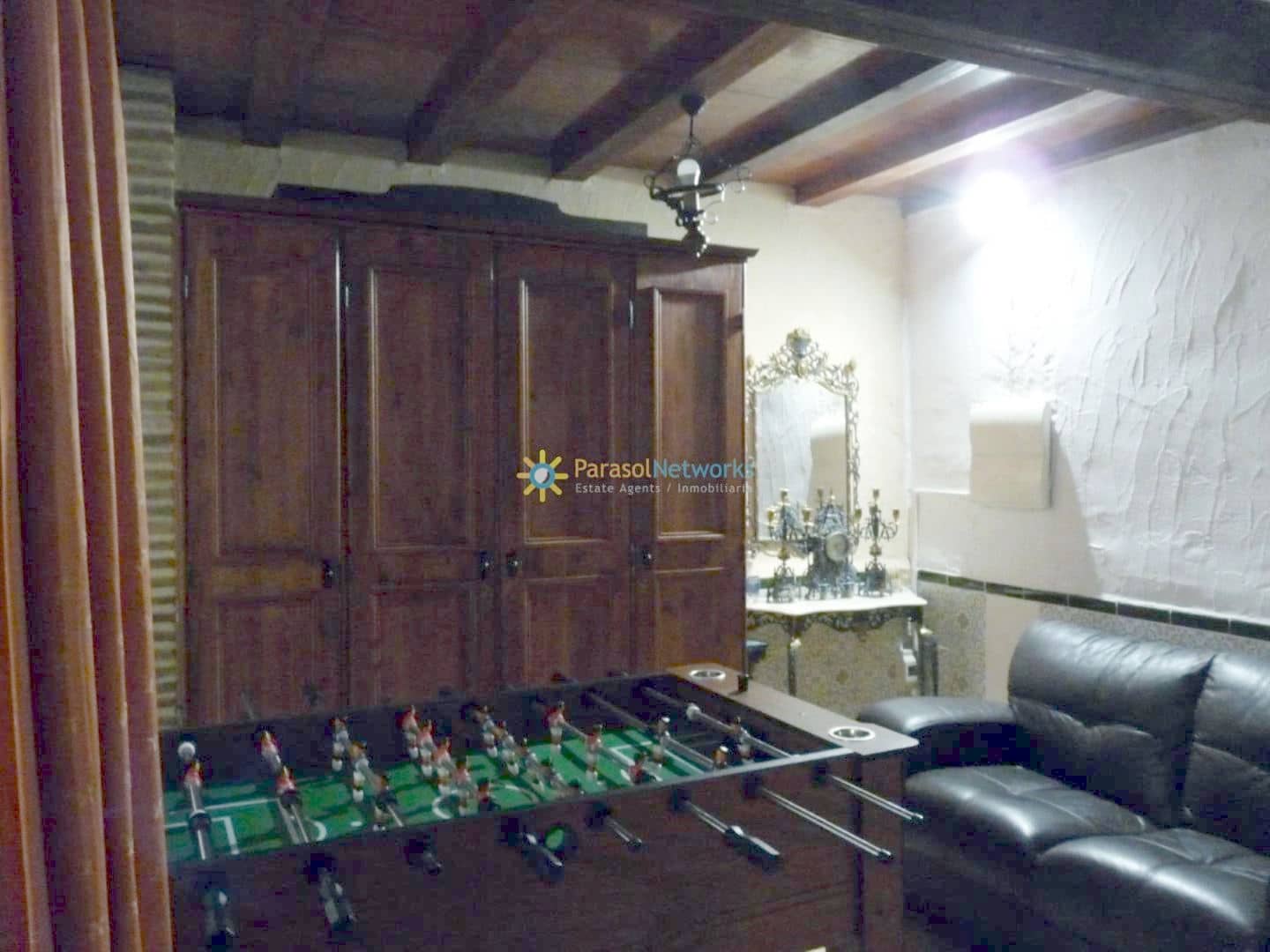 9 bedroom Hotel for sale in Palomar with pool - € 290,000 (Ref: 9547285)