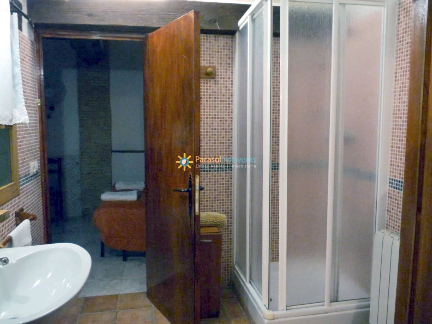 9 bedroom Hotel for sale in Palomar with pool - € 290,000 (Ref: 9547285)