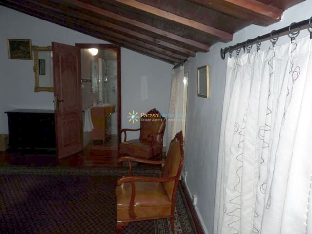 9 bedroom Hotel for sale in Palomar with pool - € 290,000 (Ref: 9547285)