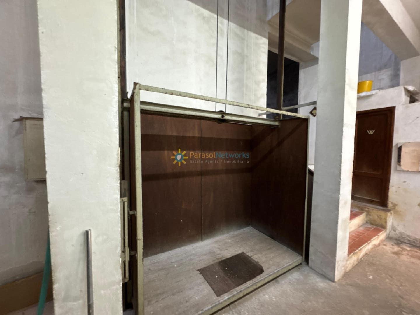 3 bedroom Shop for sale in Simat de la Valldigna - € 165,000 (Ref: 9548908)