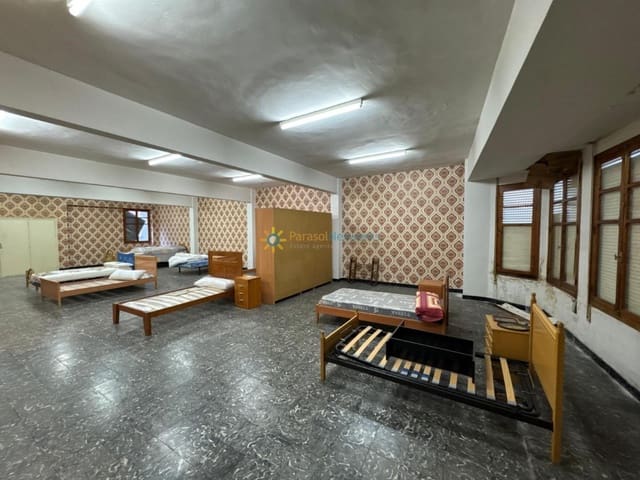 3 bedroom Shop for sale in Simat de la Valldigna - € 165,000 (Ref: 9548908)