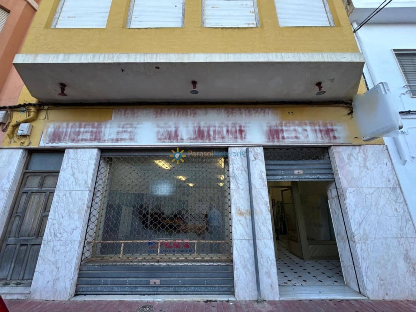 3 bedroom Shop for sale in Simat de la Valldigna - € 165,000 (Ref: 9548908)
