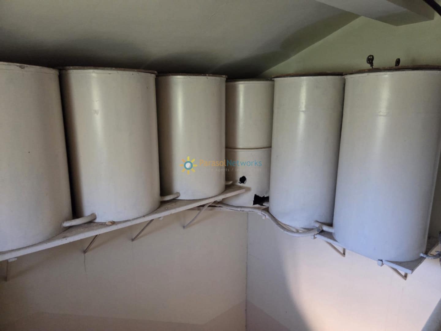 11 soveværelse Finca/Landehus til salg i Alzira med swimmingpool garage - € 1.999.999 (Ref: 9550091)