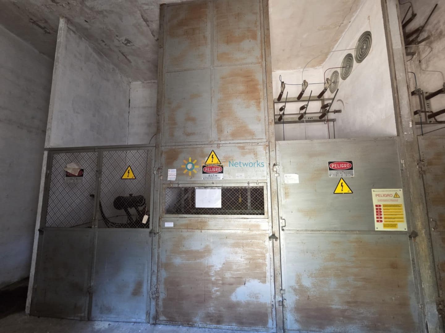 11 soveværelse Finca/Landehus til salg i Alzira med swimmingpool garage - € 1.999.999 (Ref: 9550091)