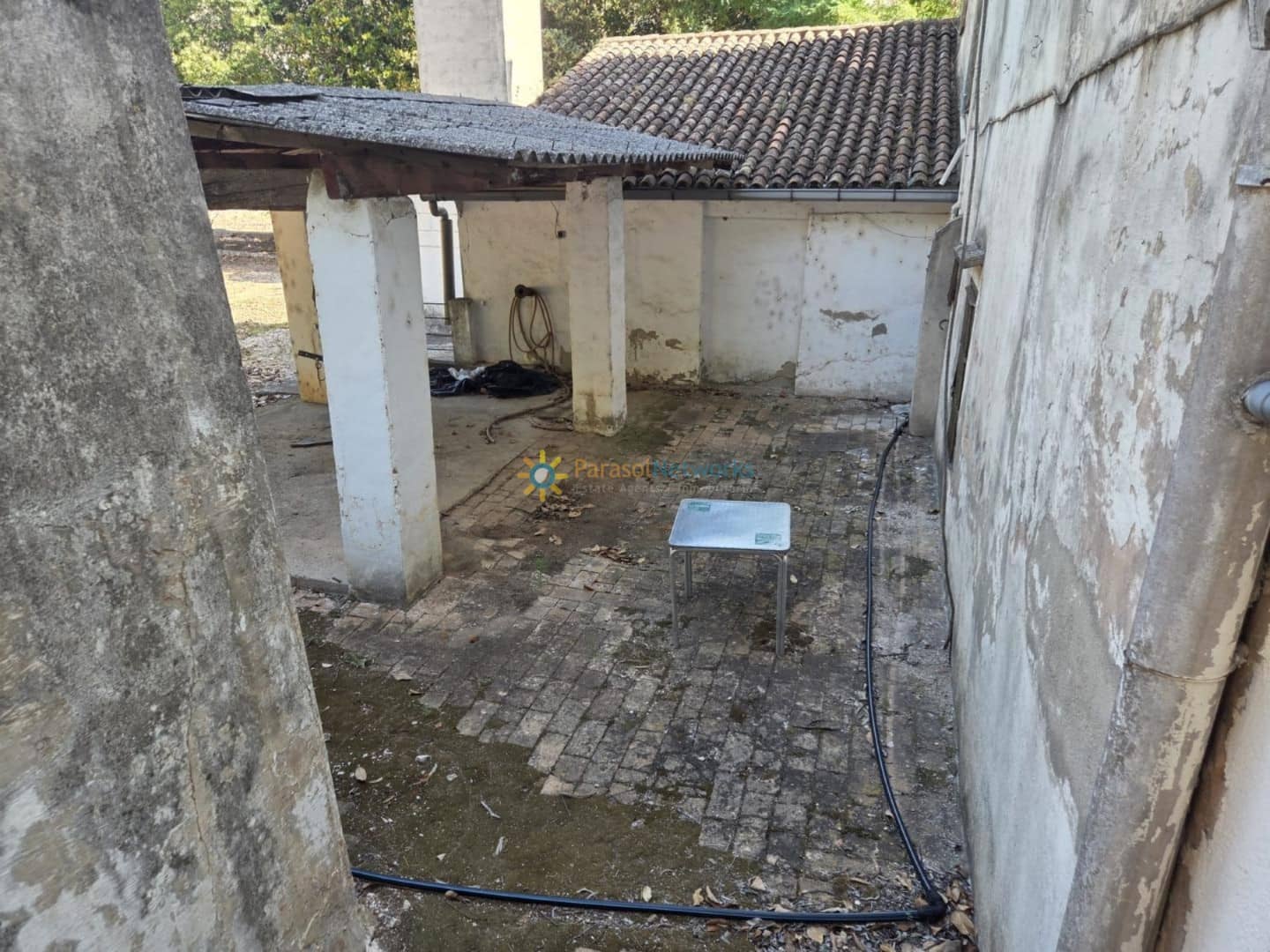 11 soveværelse Finca/Landehus til salg i Alzira med swimmingpool garage - € 1.999.999 (Ref: 9550091)