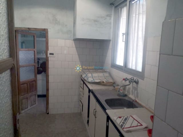 Casa de 3 habitaciones en Llutxent en venta - 55.000 € (Ref: 9550204)