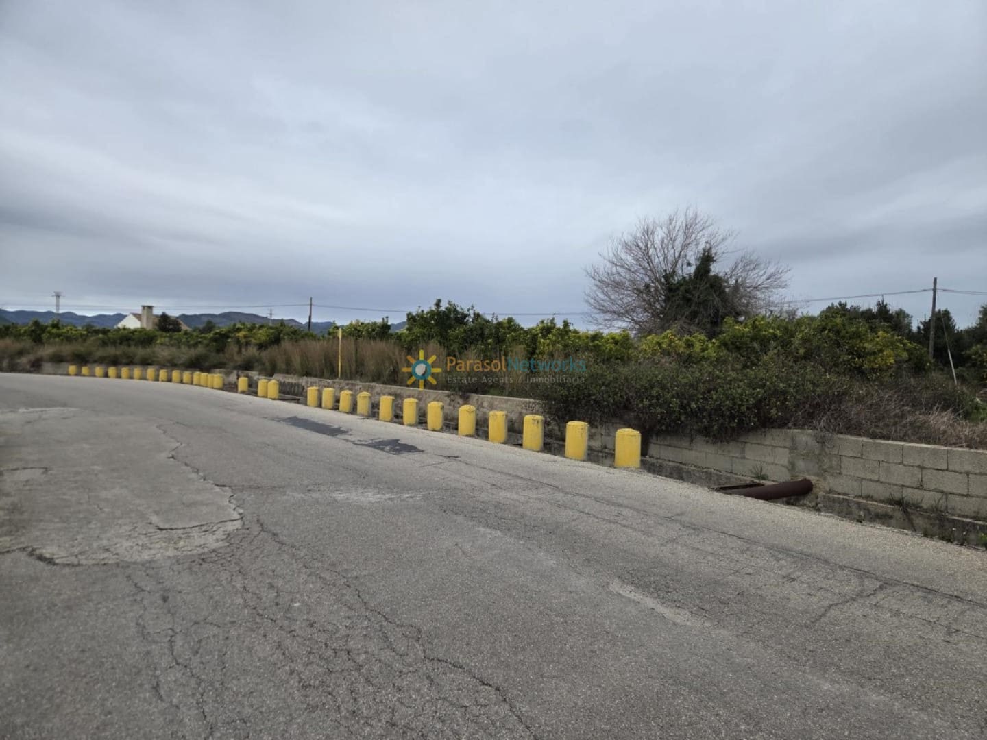 Ubebygd land til salgs i Alqueria de la Comtessa - € 15 000 (Ref: 9563903)