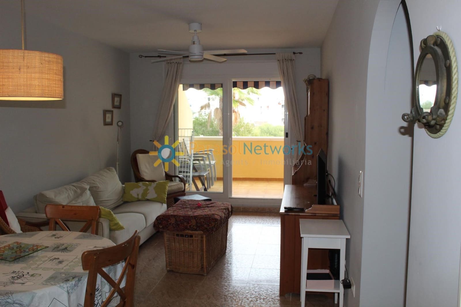 2 bedroom Beach Apartment for rent in Denia with pool - € 600 (Ref: 9563993)
