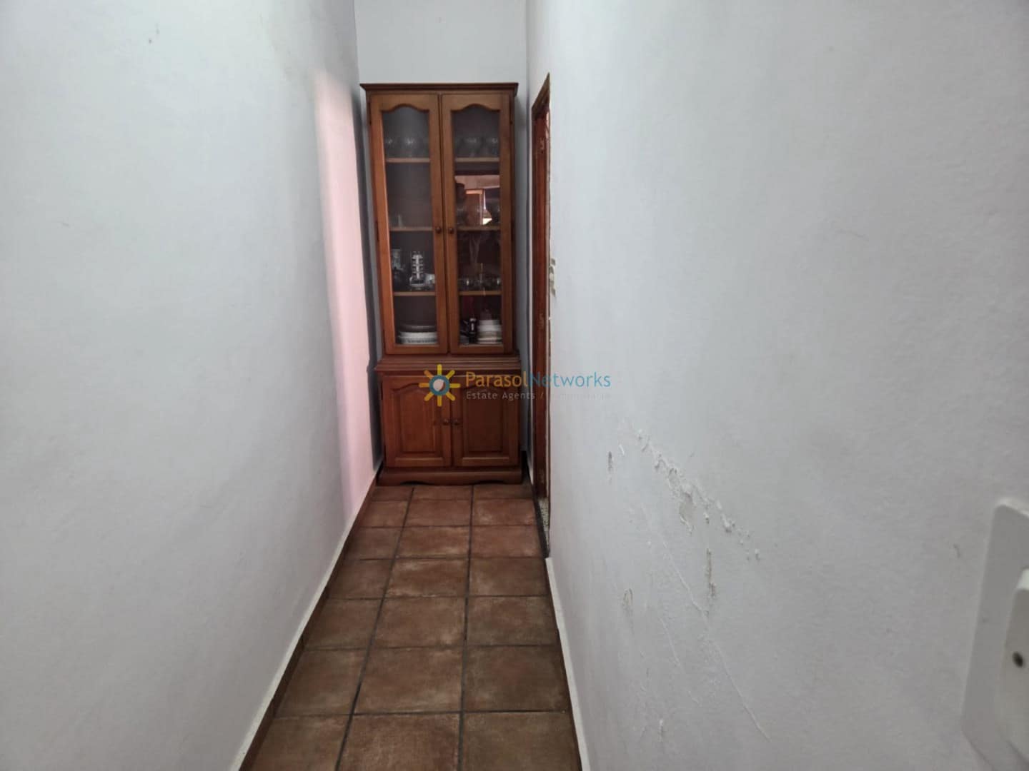 8 bedroom Townhouse for sale in Alcantera de Xuquer - € 200,000 (Ref: 9569137)