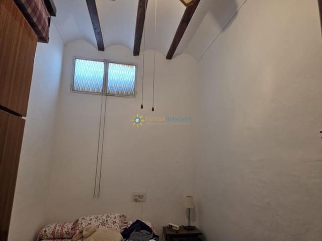 8 bedroom Townhouse for sale in Alcàntera de Xúquer - € 200,000 (Ref: 9569137)