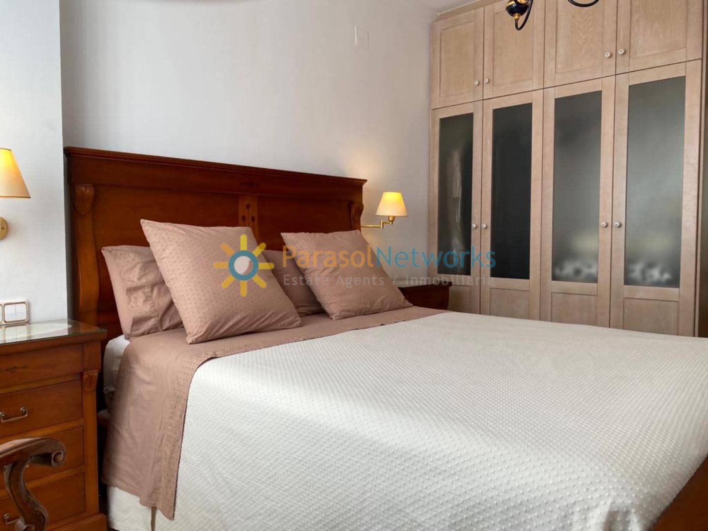 2 bedroom Apartment for rent in Gandia - € 1,200 (Ref: 9569503)