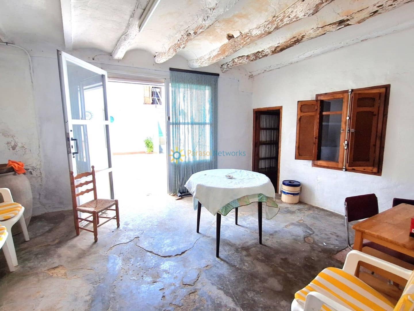 5 bedroom Townhouse for sale in Montaverner with garage - € 92,000 (Ref: 9585090)