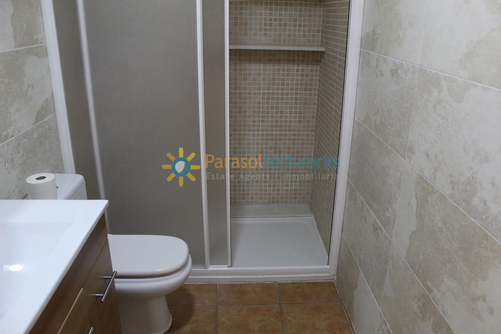 3 sypialnia Willa do wynajęcia w Oliva z garażem - 750 € (Ref: 9596535)