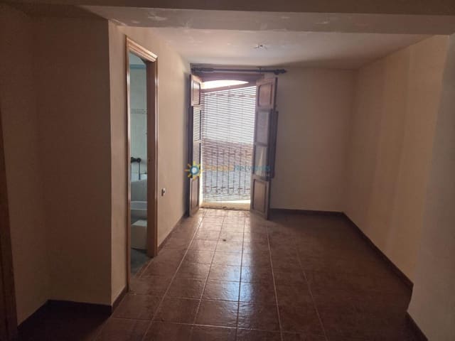 Casa de 5 habitaciones en Planes en venta - 93.000 € (Ref: 9632768)