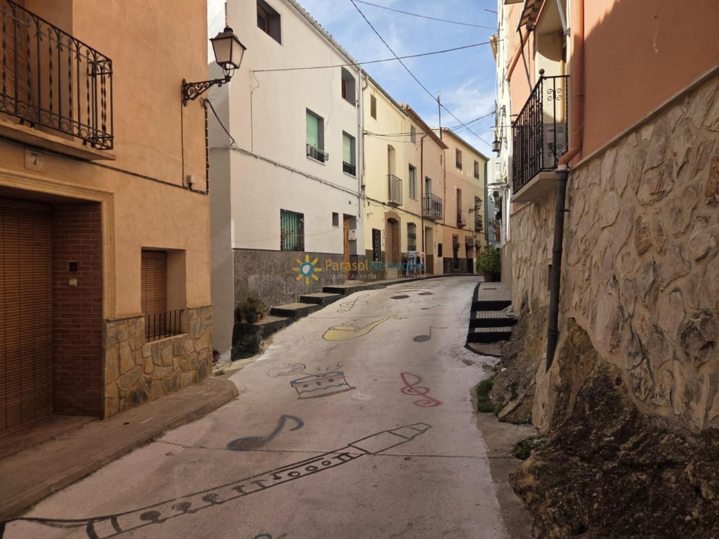 Casa de 5 habitaciones en Planes en venta - 93.000 € (Ref: 9632768)