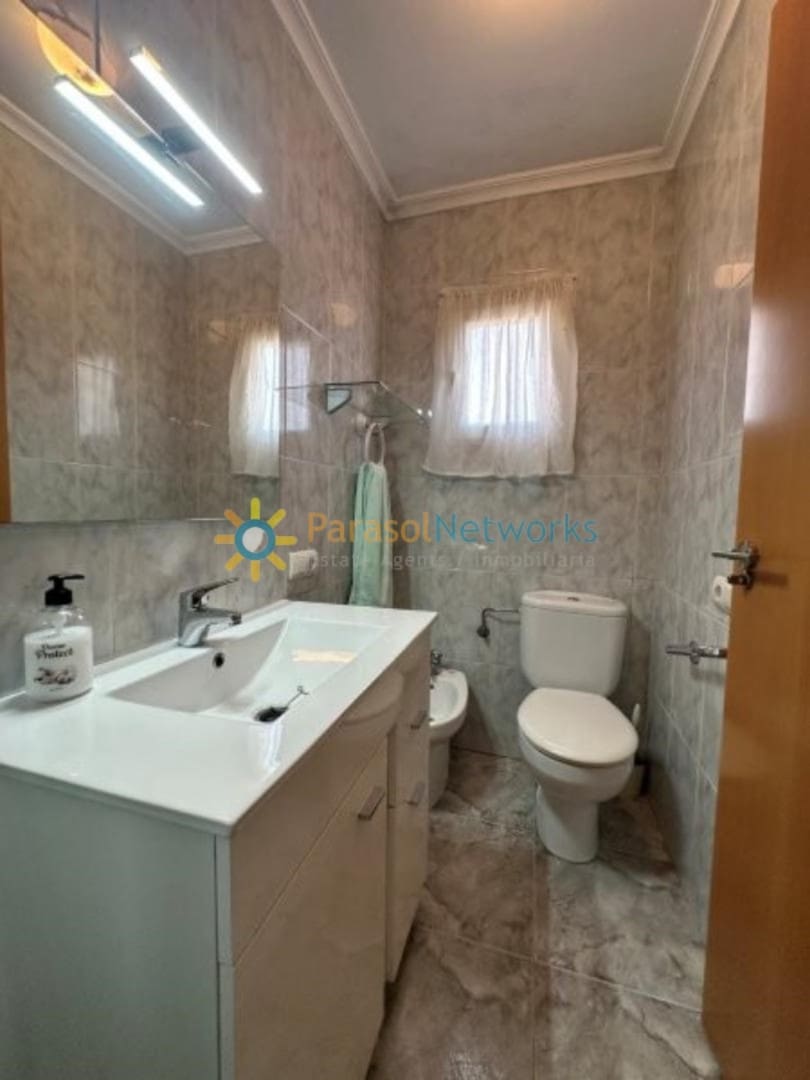 3 bedroom Villa for sale in Ontinyent with garage - € 160,000 (Ref: 9634926)