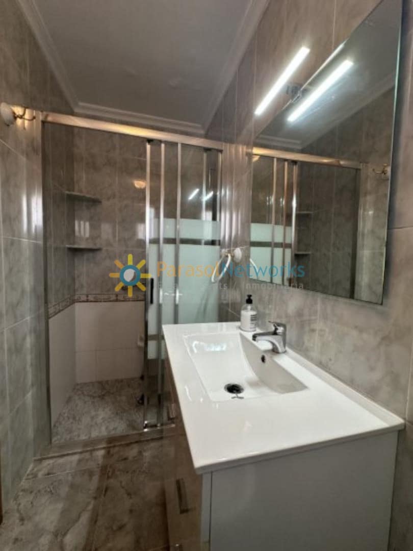 3 bedroom Villa for sale in Ontinyent with garage - € 160,000 (Ref: 9634926)