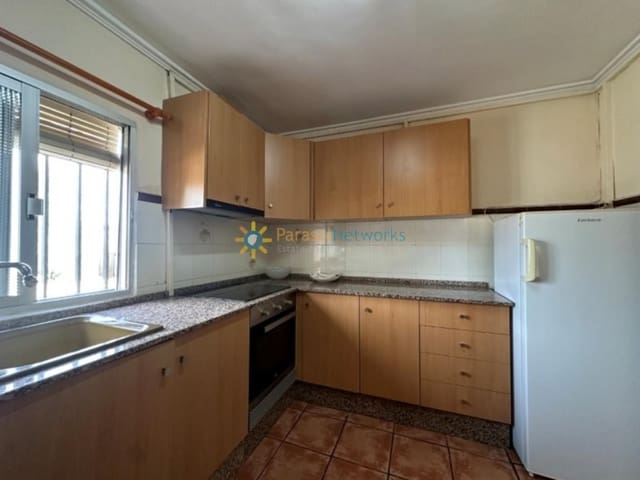 3 bedroom Villa for sale in Ontinyent with garage - € 160,000 (Ref: 9634926)