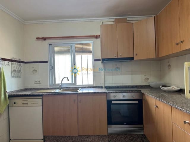 3 bedroom Villa for sale in Ontinyent with garage - € 160,000 (Ref: 9634926)