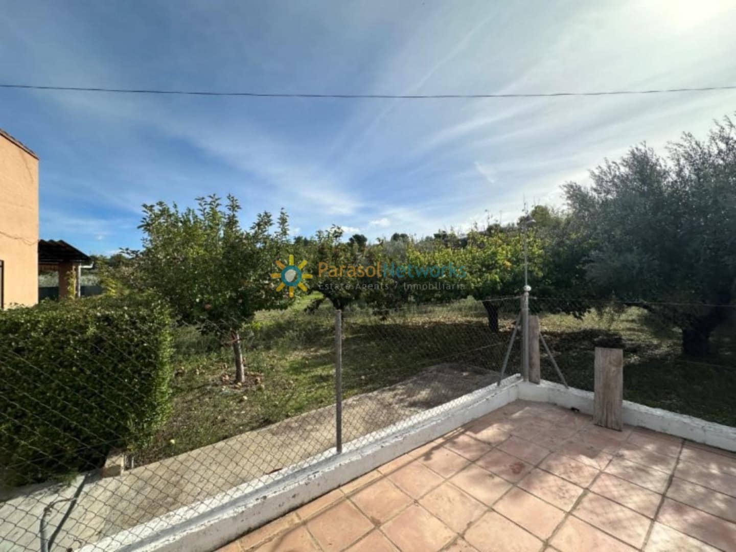 3 bedroom Villa for sale in Ontinyent with garage - € 160,000 (Ref: 9634926)