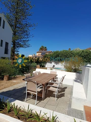 3 sypialnia Dom szeregowy do wynajęcia w Centro Urbano, Dénia z basenem - 1 800 € (Ref: 9646487)