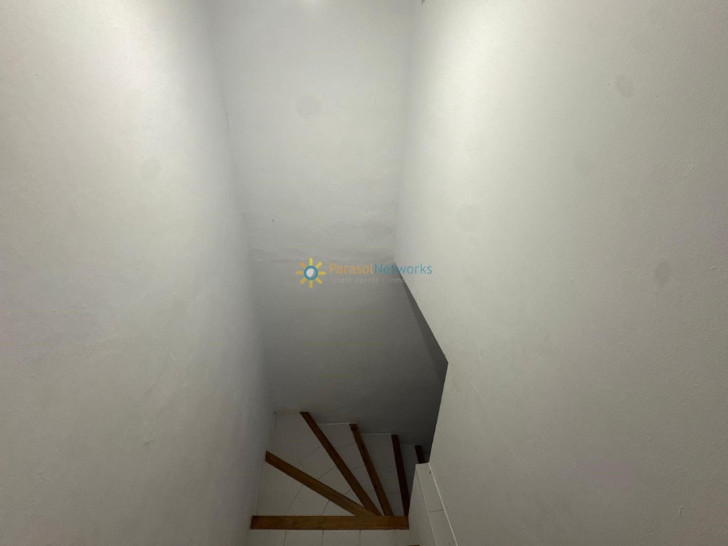 7 makuuhuone Huvila myytävänä paikassa L'Atzuvia mukana 
autotalli - 350 000 € (Ref: 9650333)