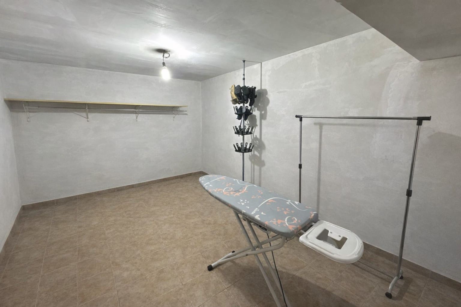 7 makuuhuone Huvila myytävänä paikassa L'Atzuvia mukana 
autotalli - 350 000 € (Ref: 9650333)