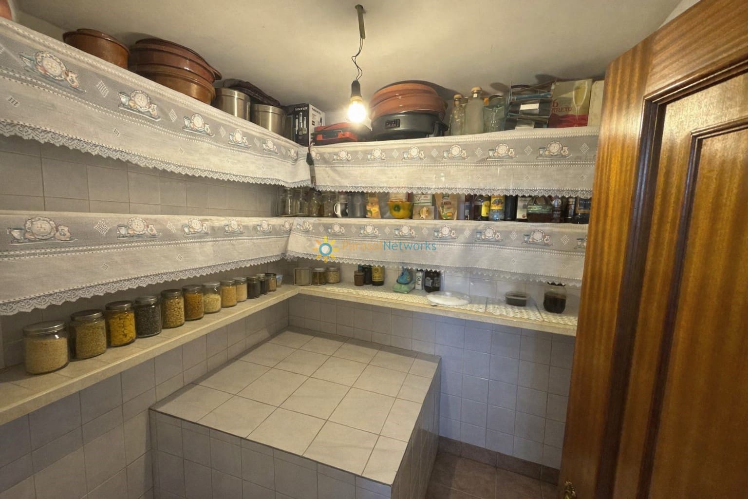 7 makuuhuone Huvila myytävänä paikassa L'Atzuvia mukana 
autotalli - 350 000 € (Ref: 9650333)