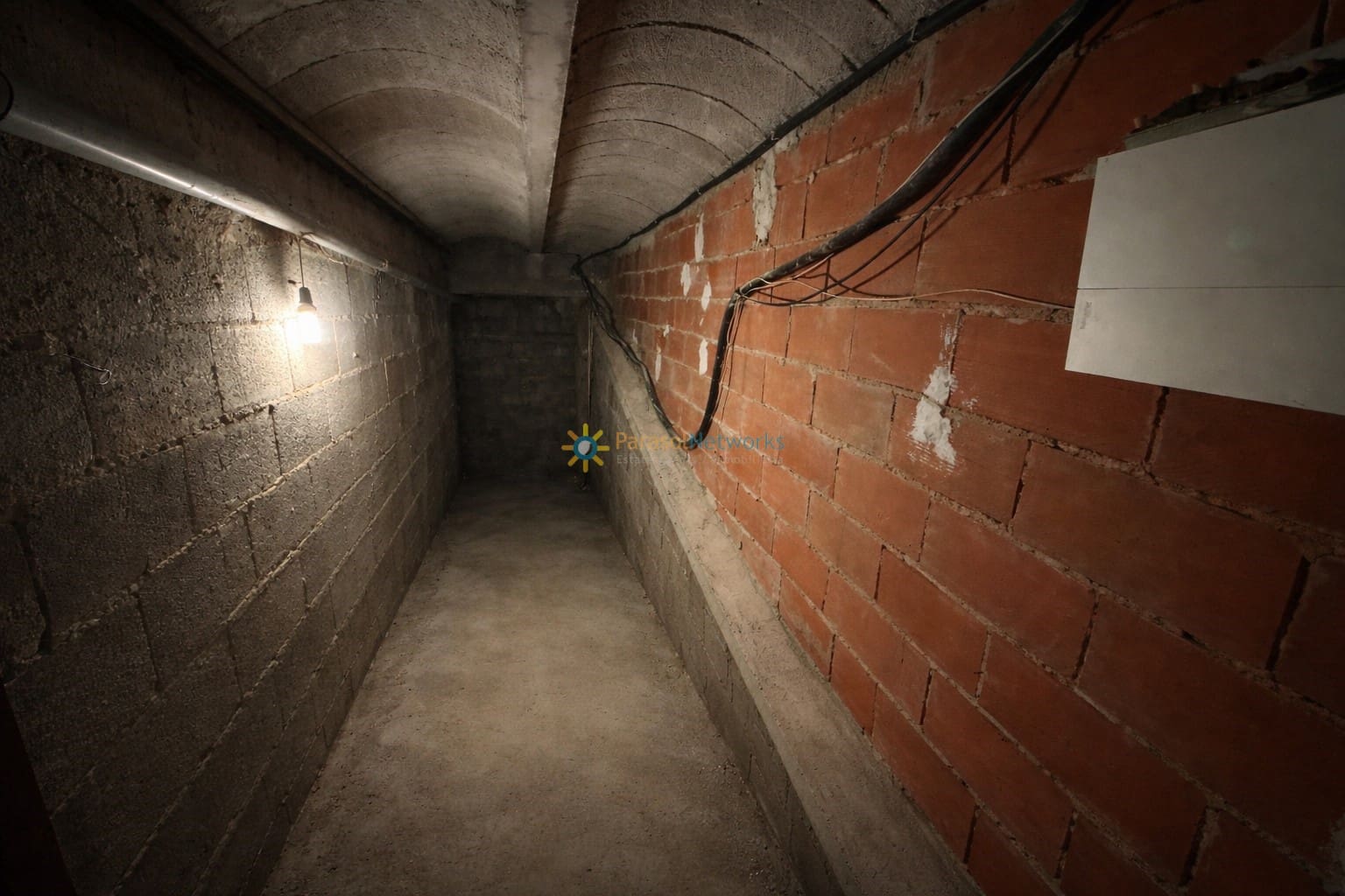 7 makuuhuone Huvila myytävänä paikassa L'Atzuvia mukana 
autotalli - 350 000 € (Ref: 9650333)