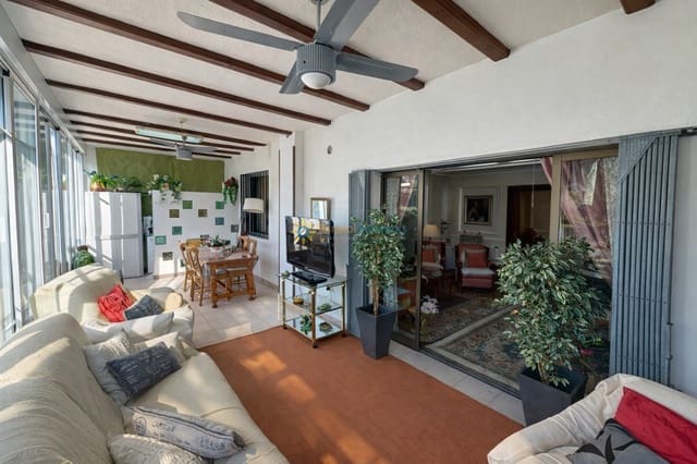 7 makuuhuone Huvila myytävänä paikassa L'Atzúvia mukana 
autotalli - 350 000 € (Ref: 9650333)