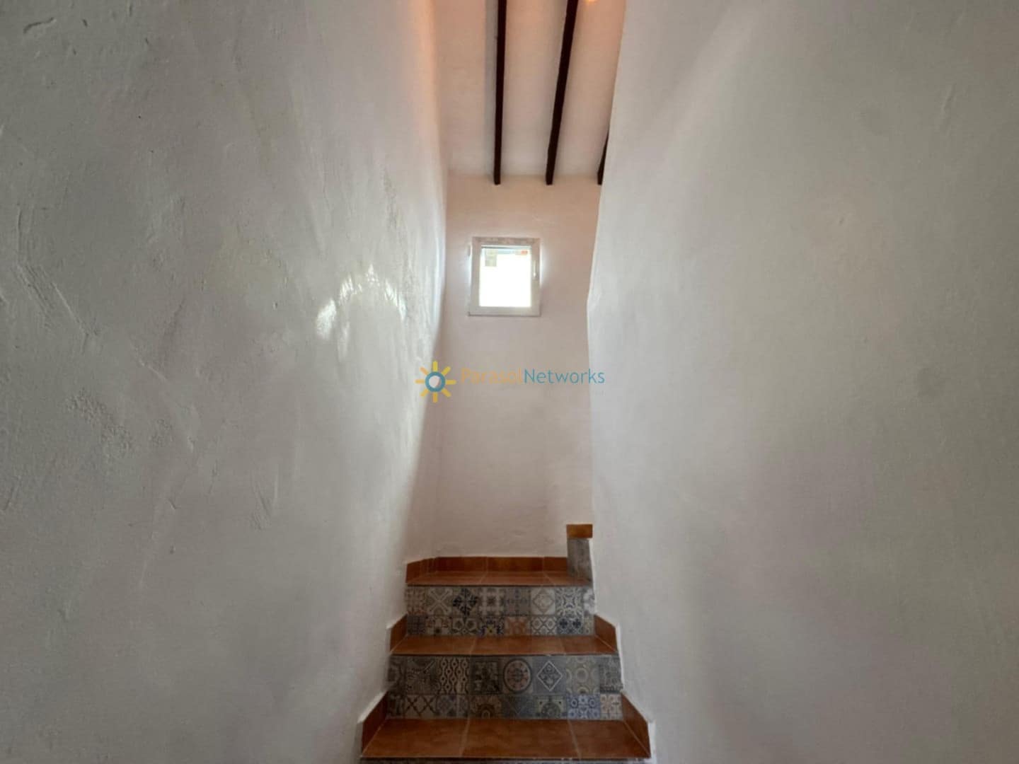 3 makuuhuone Omakotitalo myytävänä paikassa Oliva - 157 000 € (Ref: 9654443)