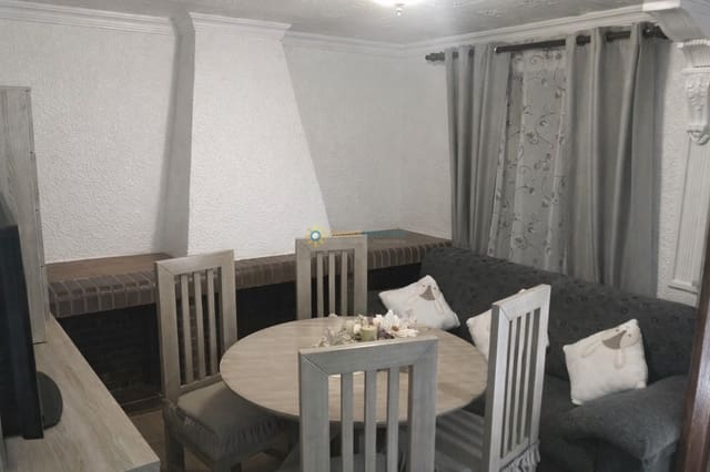 4 quarto Casa em Banda para venda em Montesa - 150 000 € (Ref: 9656941)