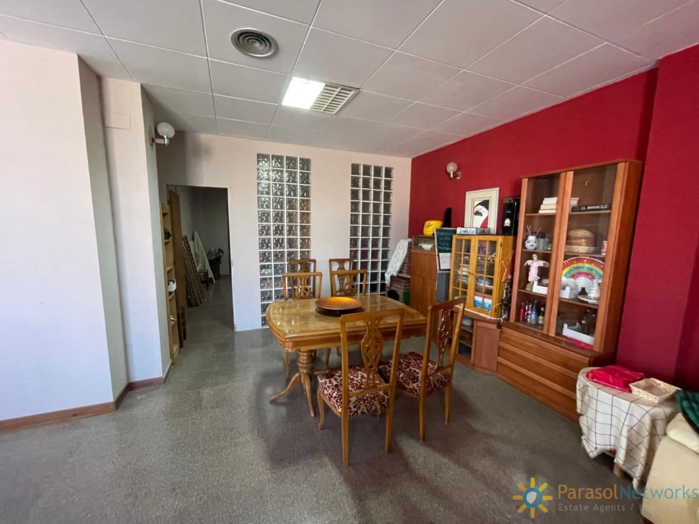 Commercieel te koop in Gavarda met garage - € 170.000 (Ref: 9656968)