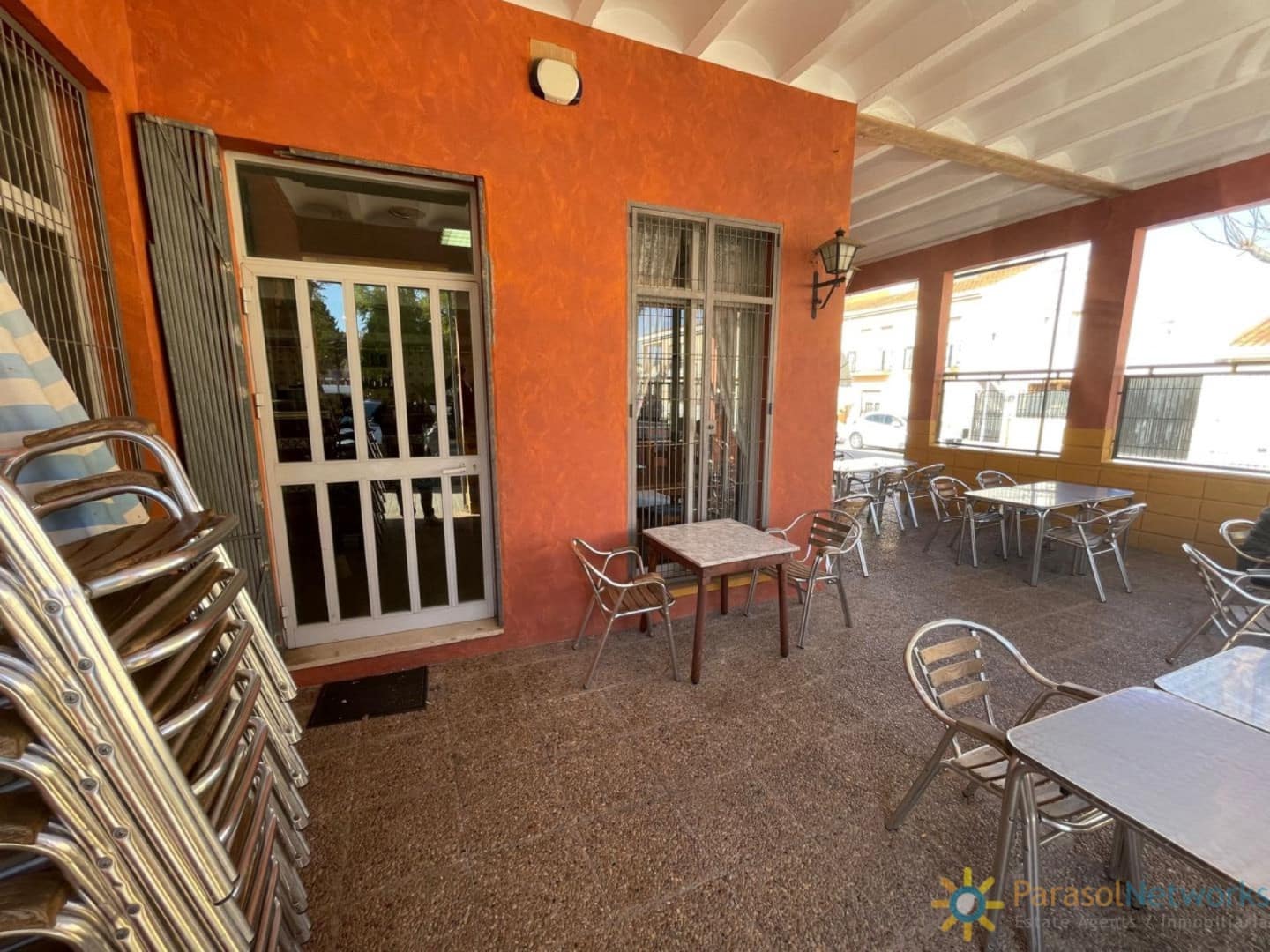 Commercieel te koop in Gavarda met garage - € 170.000 (Ref: 9656968)