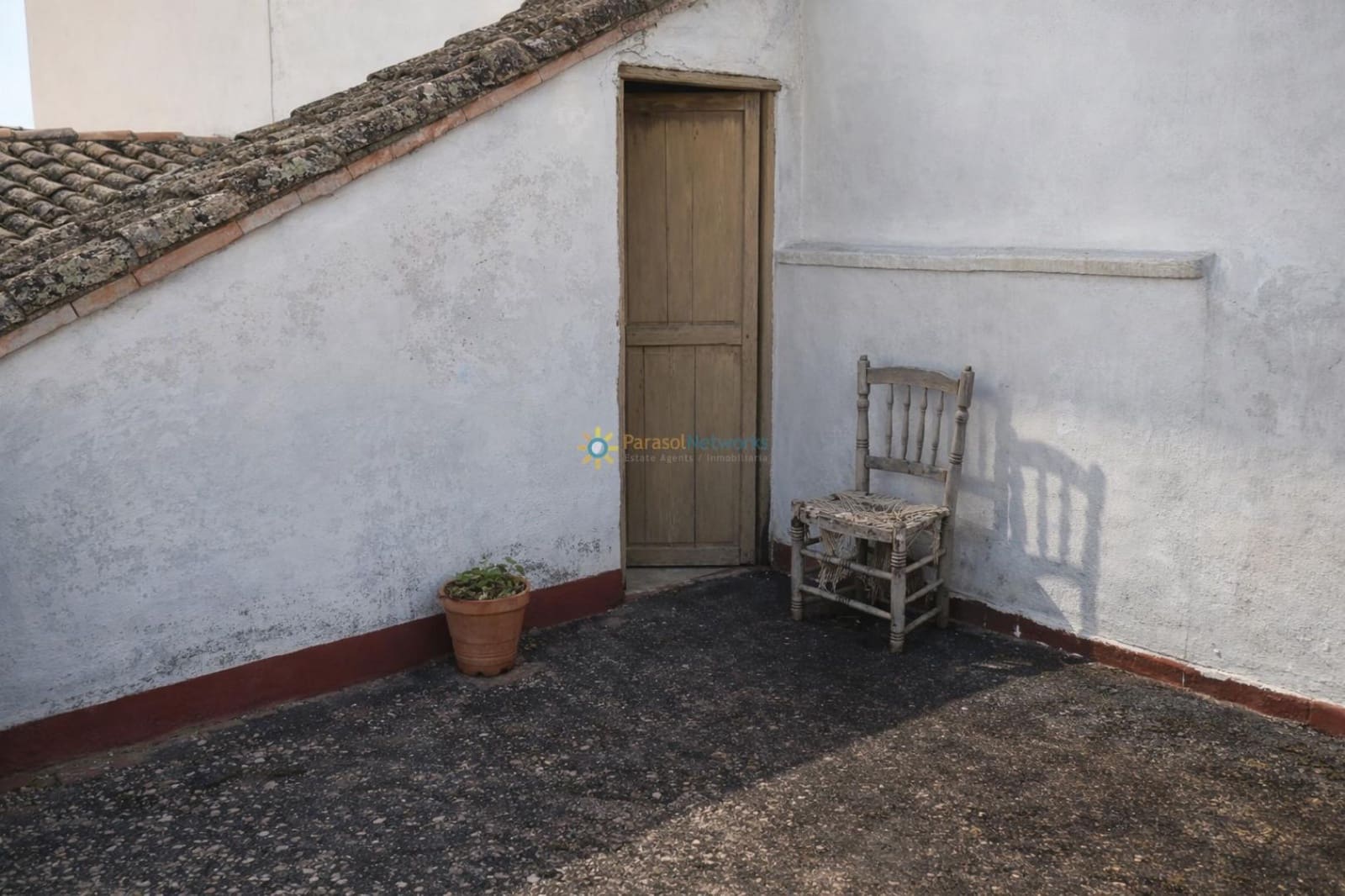 Casa de 5 habitaciones en Benigánim en venta con garaje - 45.000 € (Ref: 9658011)