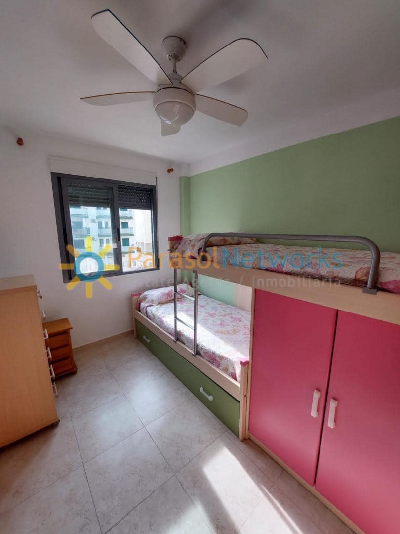 3 slaapkamer Appartement te huur in Guardamar de la Safor met zwembad garage - € 700 (Ref: 9665624)