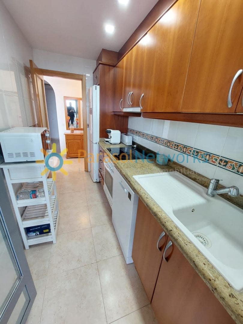 3 slaapkamer Appartement te huur in Guardamar de la Safor met zwembad garage - € 700 (Ref: 9665624)