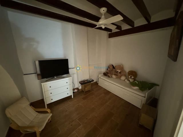 2 makuuhuone Omakotitalo myytävänä paikassa Oliva Pueblo, Oliva - 198 000 € (Ref: 9666978)