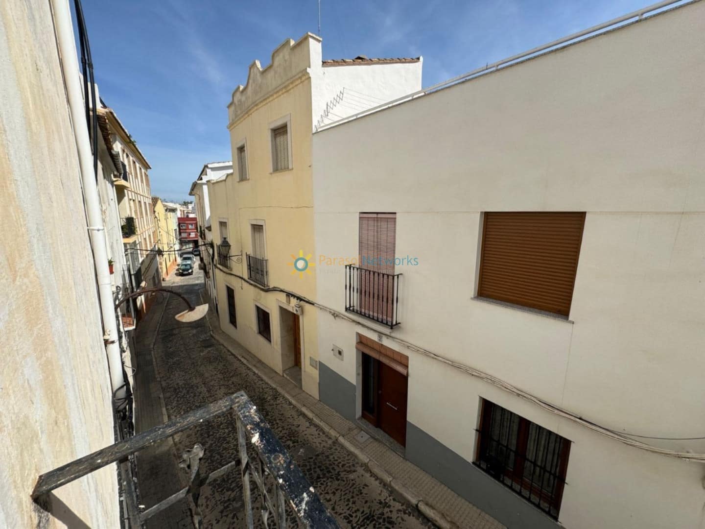 2 bedroom Townhouse for sale in Oliva - € 198,000 (Ref: 9666978)