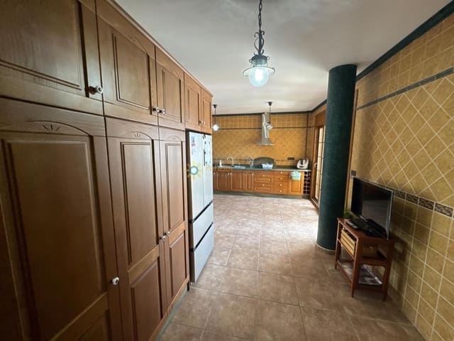 7 sovrum Villa till salu i Piles med pool garage - 520 000 € (Ref: 9667105)